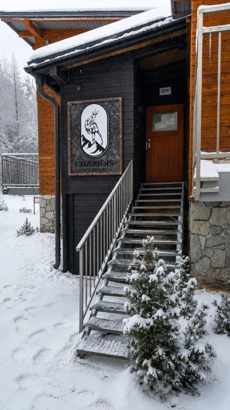 chamois apartments entry